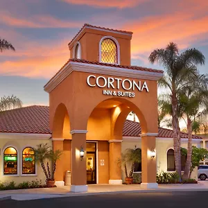 Cortona And 3*, Anaheim États-Unis