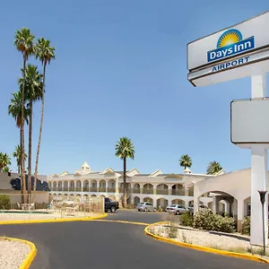 days-inn-airport-phoenix.hotelsofphoenix.com/